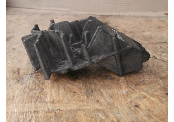 Кронштейн форсунки, теплообмінник, радіатор EGR Renault 1.5 dci, 8200771226